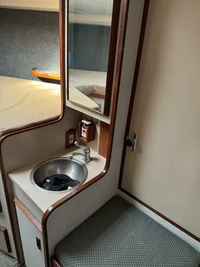 Cast Off II Yacht Photos Pics 