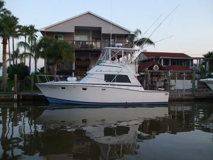 Cast Off II Yacht Photos Pics 