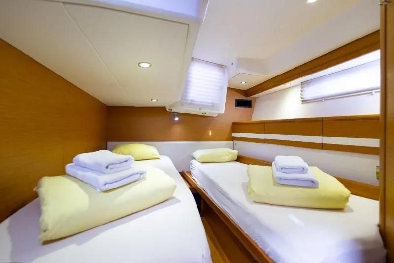 2014 Jeanneau 58 