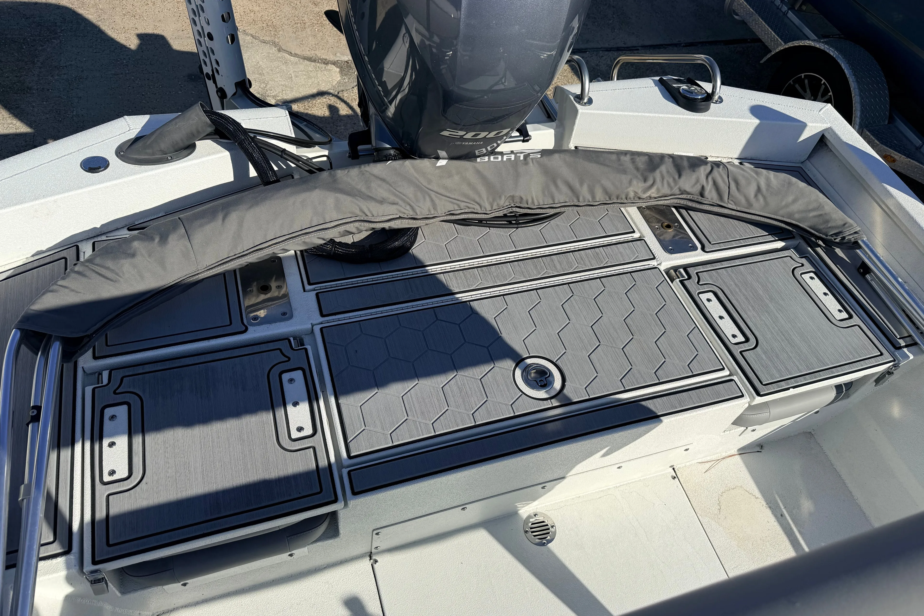 2022 AVID FUSION 23 - Image 6