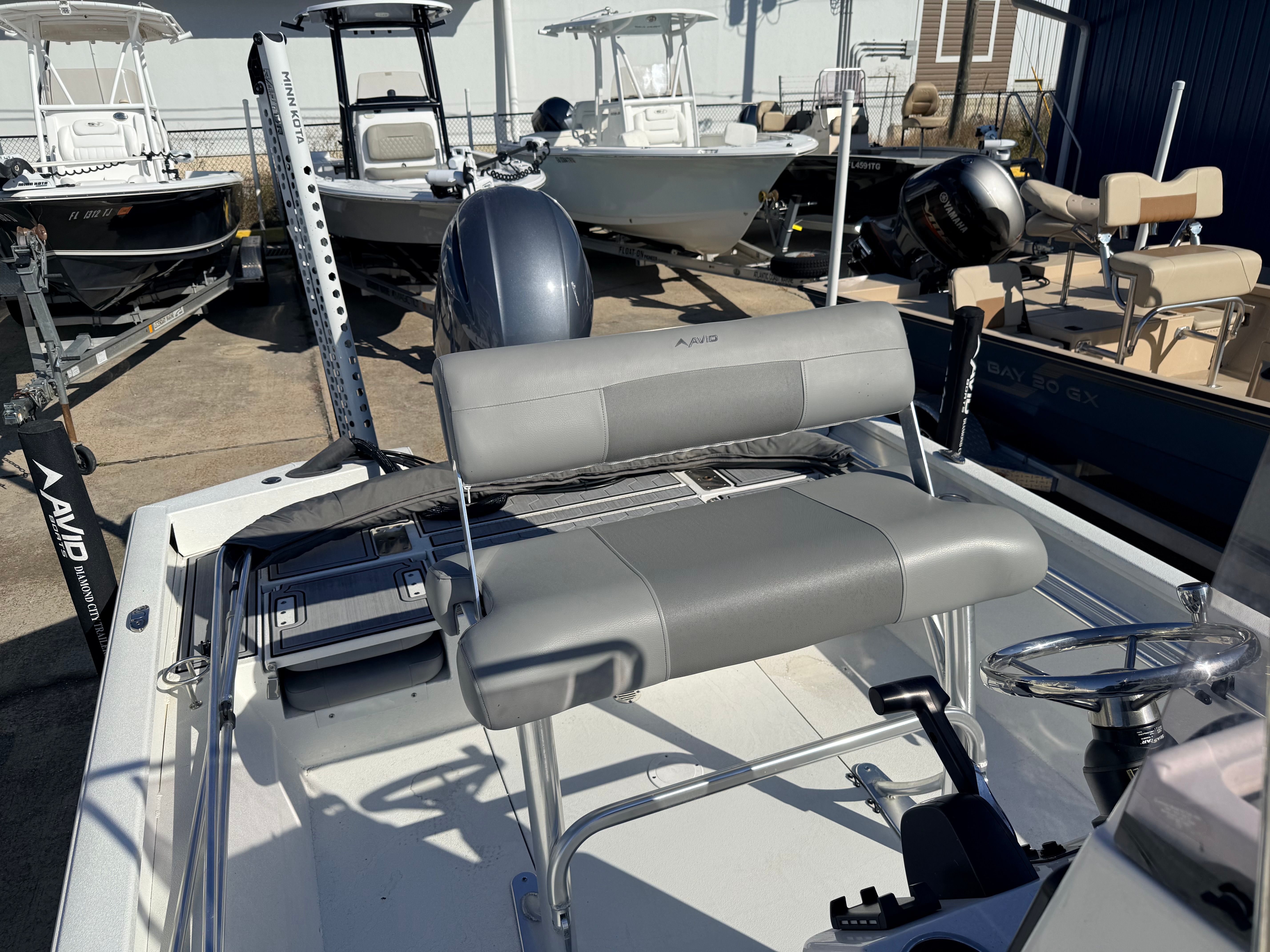 2022 AVID FUSION 23 - Image 8