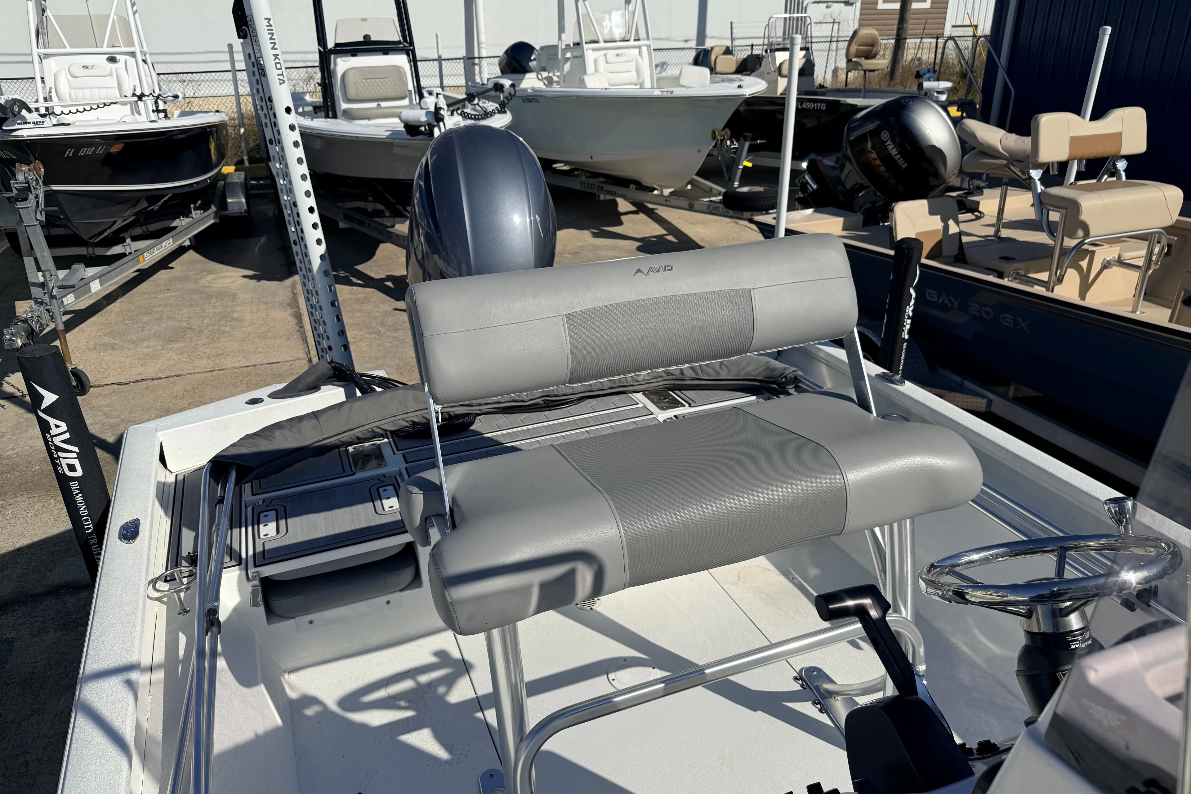 2022 AVID FUSION 23 - Image 8