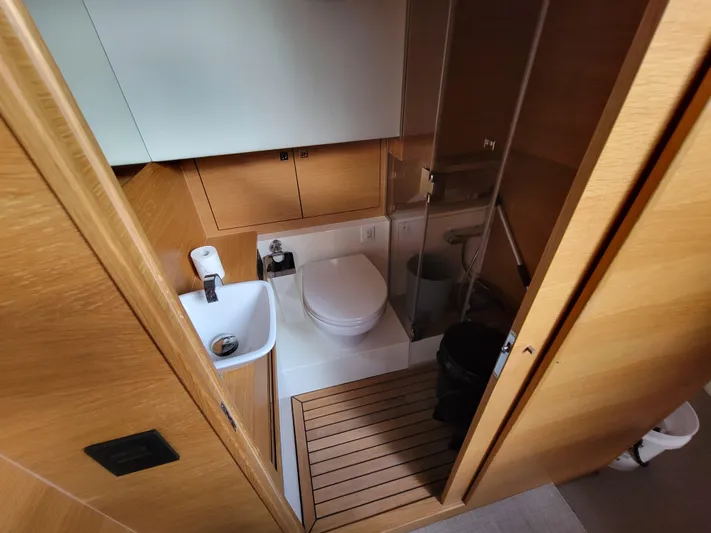 Pour Decisions Yacht Photos Pics 