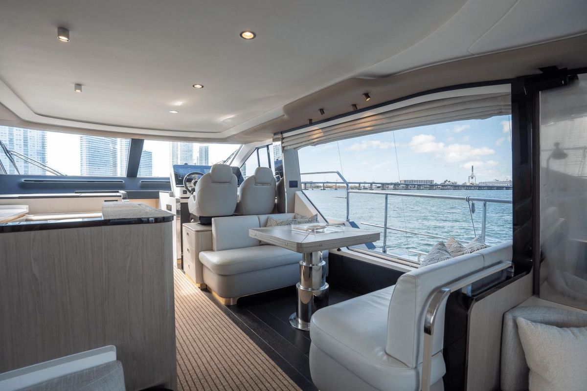 2023 Azimut 60 