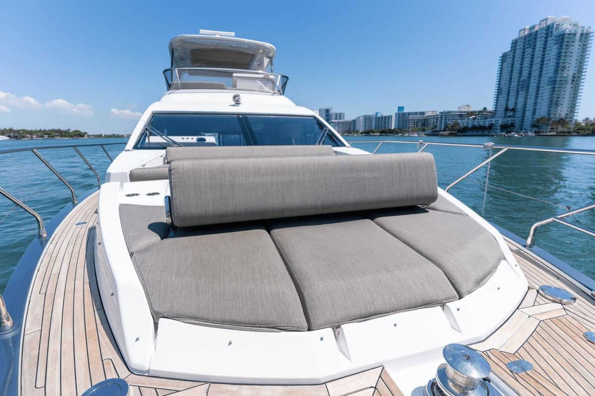 2023 Azimut 60 
