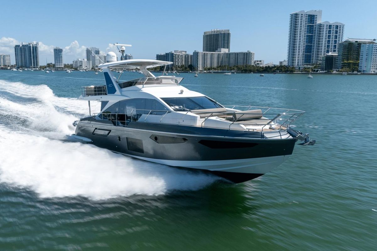 2023 Azimut 60 