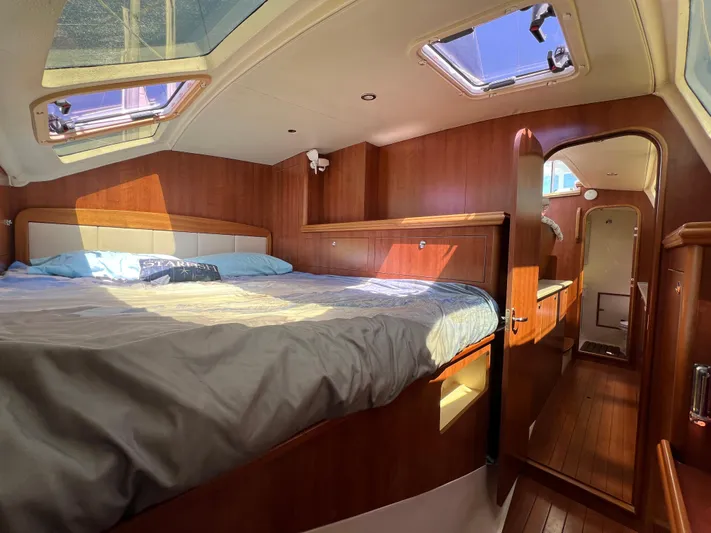 Cattitude Is Everything Yacht Photos Pics 