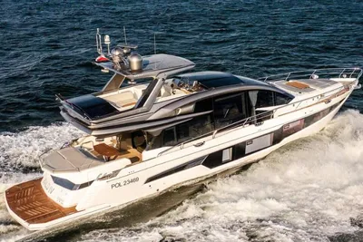 2021 Galeon 700 Sky