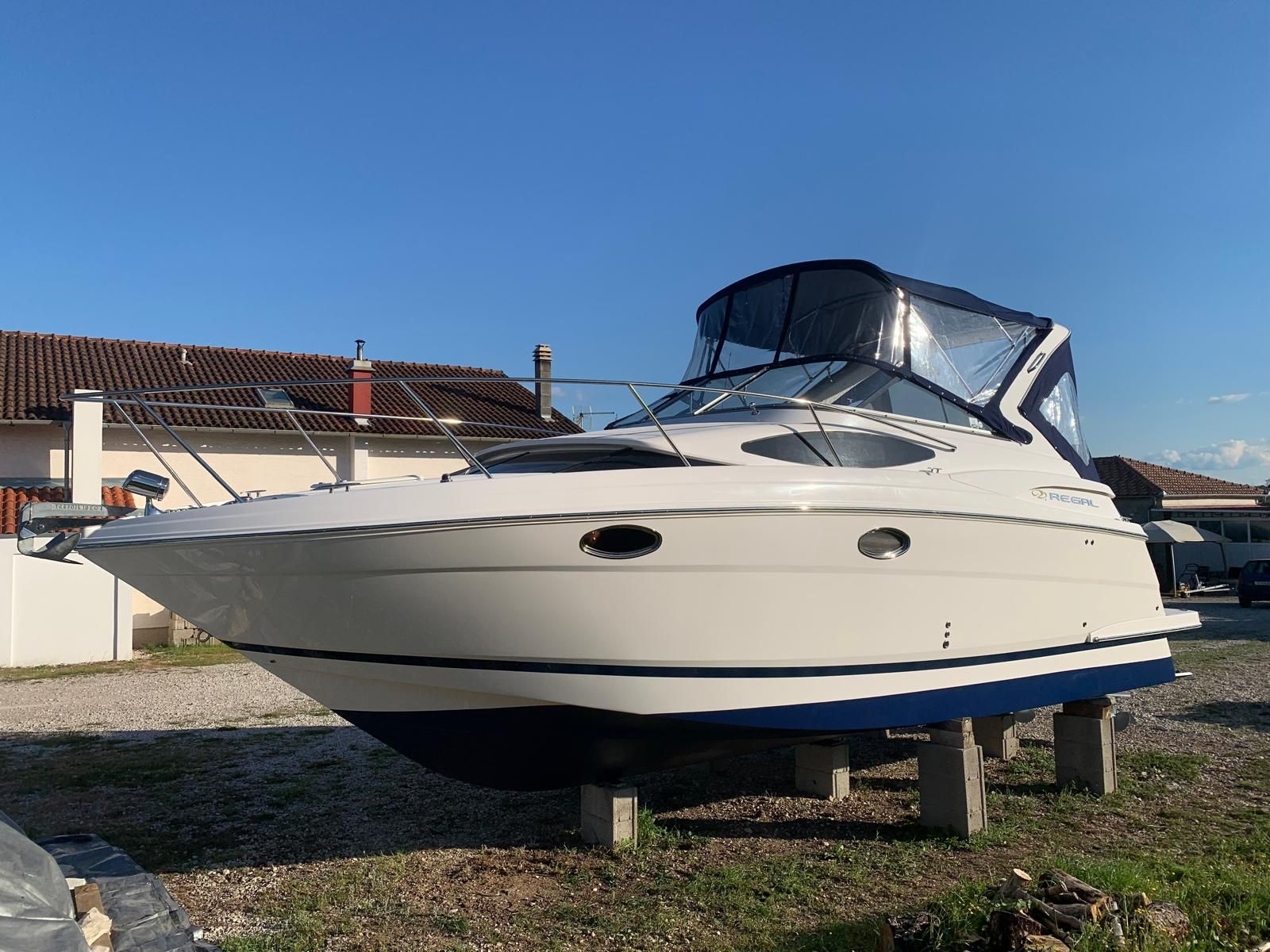 2009 Regal 2860 Window Express