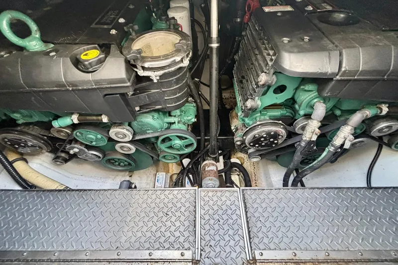  Yacht Photos Pics Engine compartment of a 2007 Formula 400 Super Sport boat, showcasing dual engines.