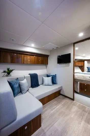 Greyhound Yacht Photos Pics 2020 Riviera 5400 Sport Yacht - Image 53