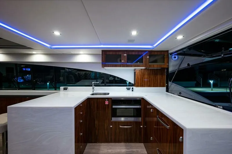 Greyhound Yacht Photos Pics 2020 Riviera 5400 Sport Yacht - Image 33