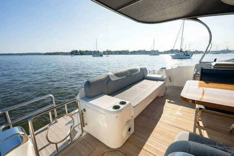 Greyhound Yacht Photos Pics 2020 Riviera 5400 Sport Yacht - Image 25