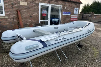 2024 Highfield 380 Classic RIB Boat