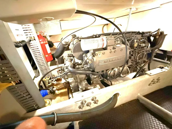  Yacht Photos Pics 2006 Mainship Trawler - Image 64