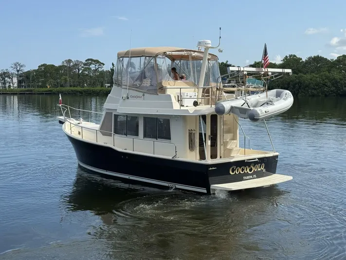  Yacht Photos Pics 2006 Mainship Trawler - Image 10