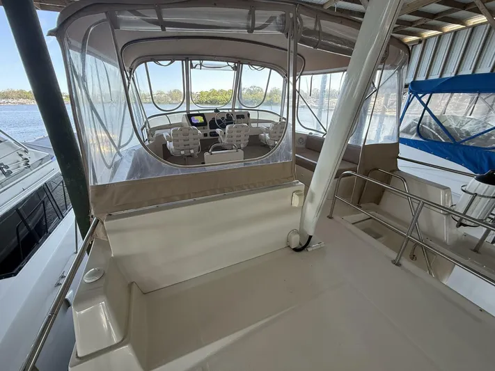  Yacht Photos Pics 2006 Mainship Trawler - Image 43