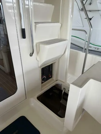  Yacht Photos Pics 2006 Mainship Trawler - Image 53