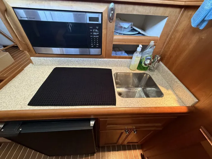  Yacht Photos Pics 2006 Mainship Trawler - Image 33