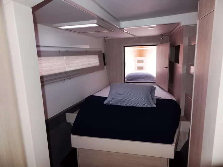 Makin Wind Yacht Photos Pics 