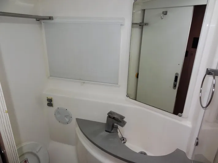 Makin Wind Yacht Photos Pics 