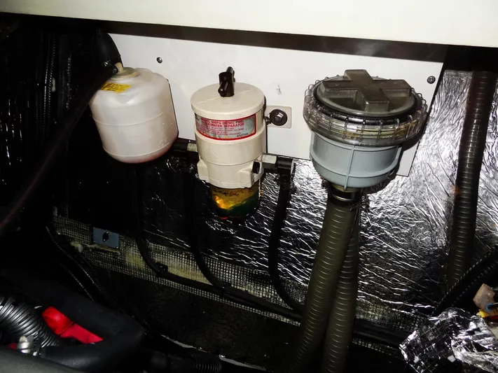 Makin Wind Yacht Photos Pics 