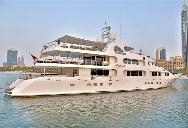 Sea Breeze Yacht Photos Pics 