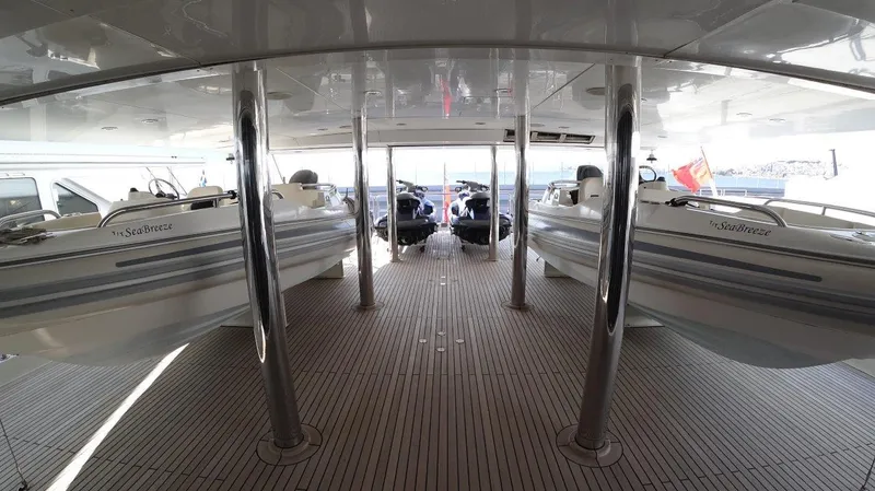 Sea Breeze Yacht Photos Pics 