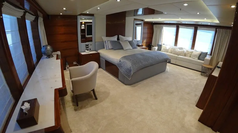 Sea Breeze Yacht Photos Pics 