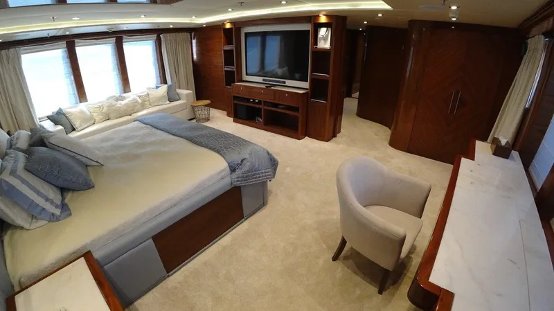 Sea Breeze Yacht Photos Pics 