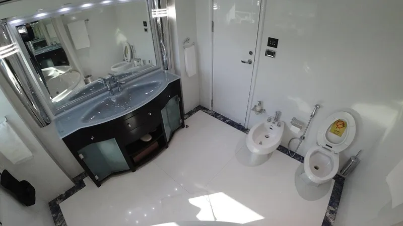 Sea Breeze Yacht Photos Pics 