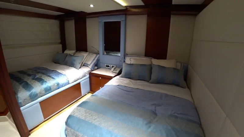 Sea Breeze Yacht Photos Pics 