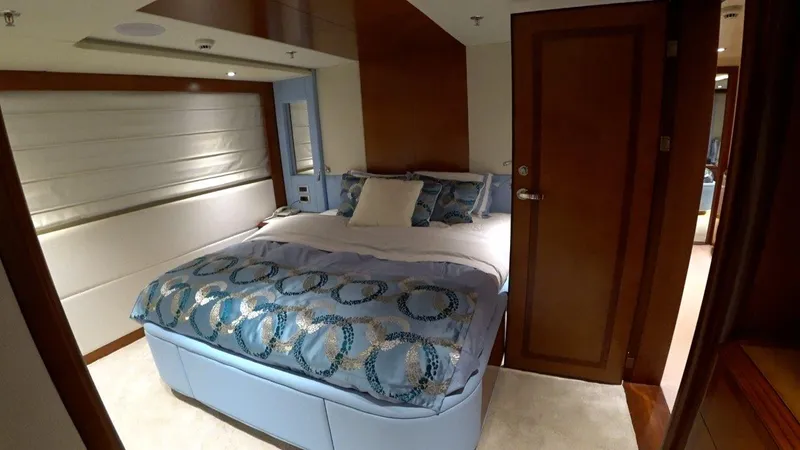 Sea Breeze Yacht Photos Pics 