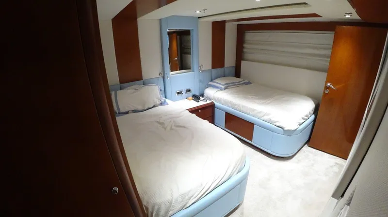 Sea Breeze Yacht Photos Pics 