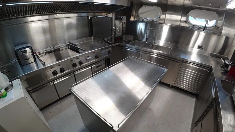 Sea Breeze Yacht Photos Pics 