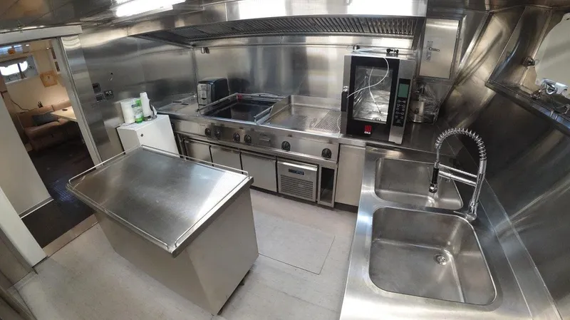 Sea Breeze Yacht Photos Pics 