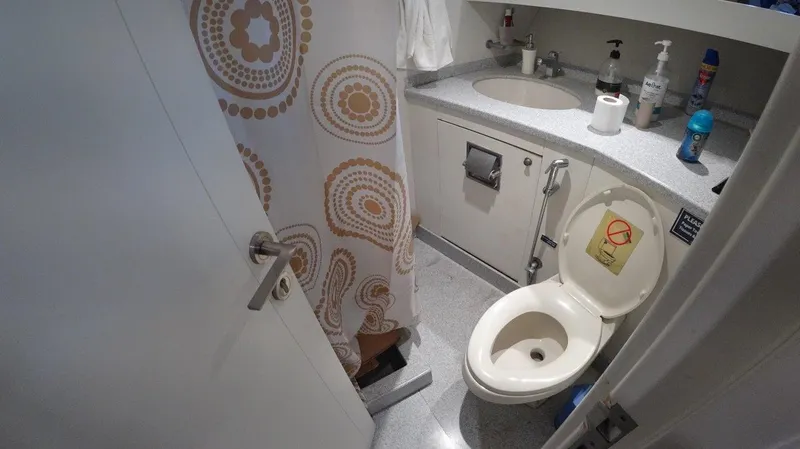 Sea Breeze Yacht Photos Pics 