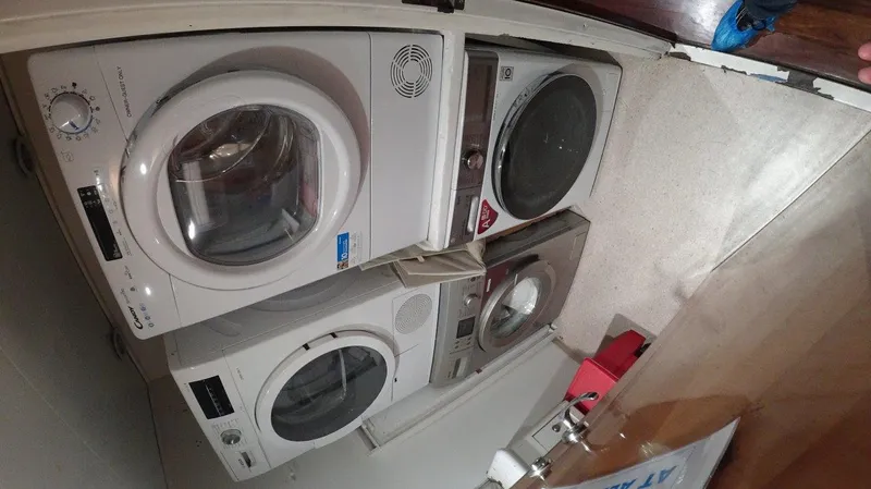 Sea Breeze Yacht Photos Pics 