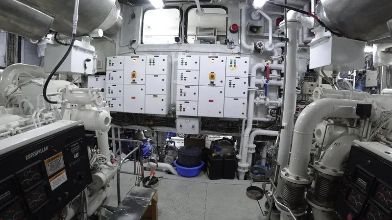 Sea Breeze Yacht Photos Pics 