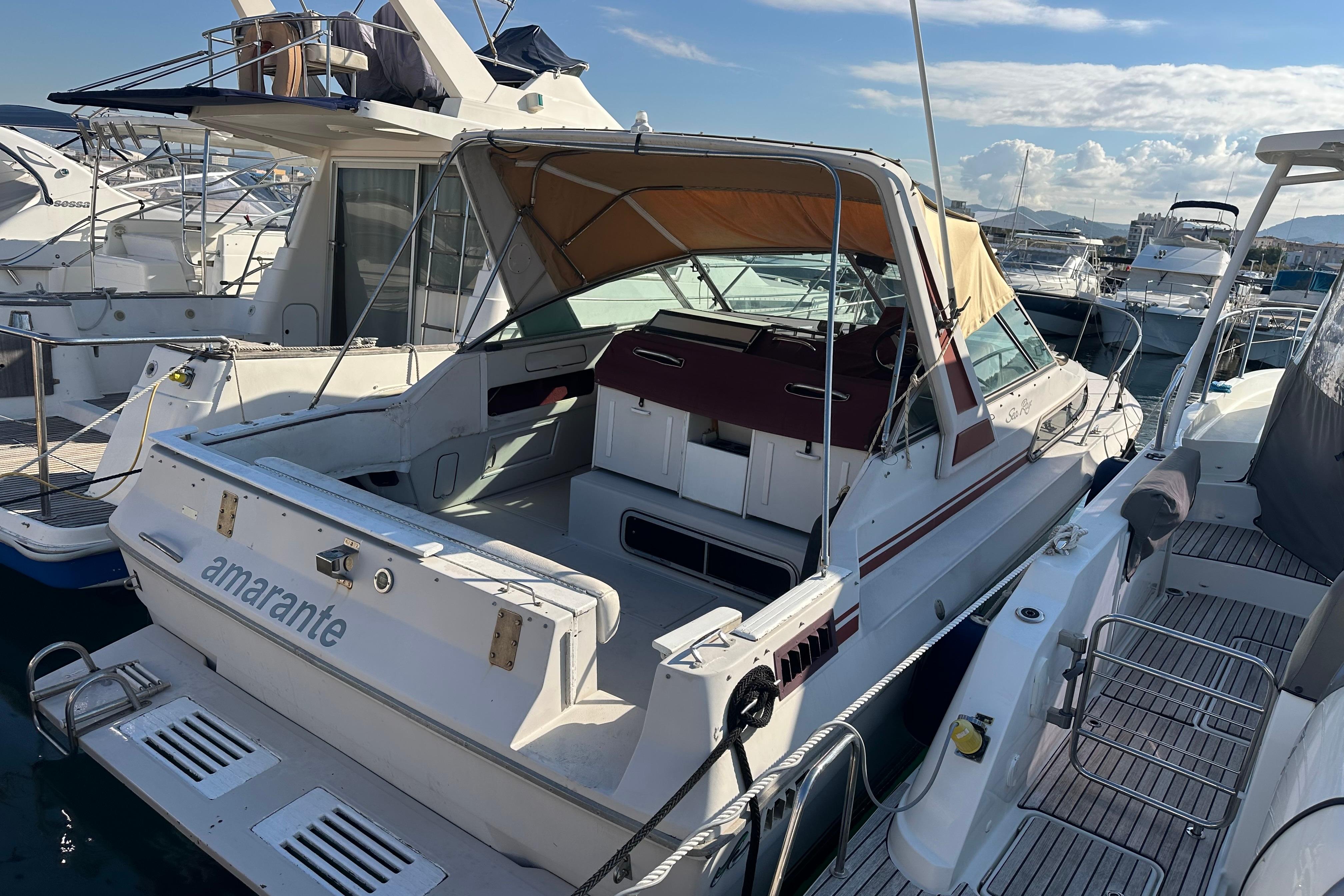 1987 Sea Ray 270 Sundancer