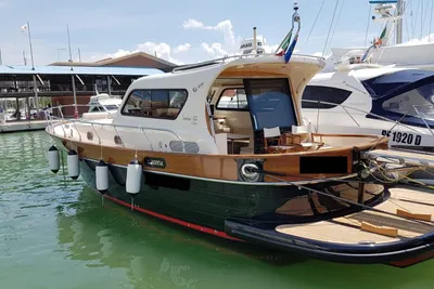 2011 Di Donna SERAPO 42 CABIN HT