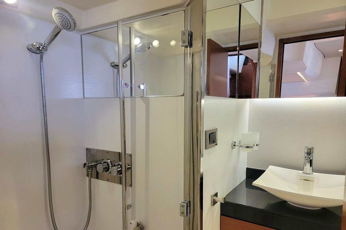 2013 Prestige 50 