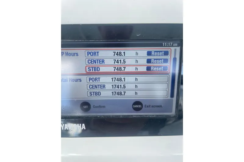  Yacht Photos Pics Display screen showing engine hours for a 2016 Contender 39 ST boat.