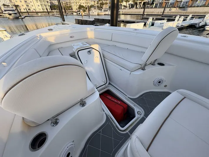  Yacht Photos Pics 2020 Sea Hunt Gamefish 27 - Image 26