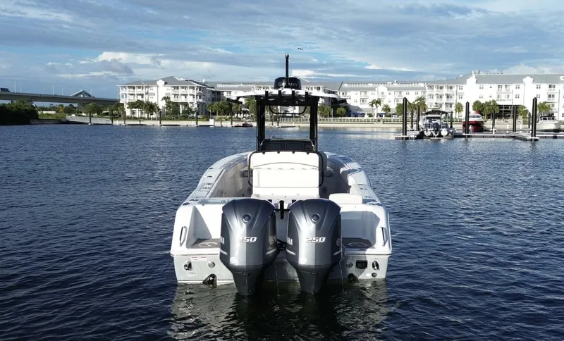  Yacht Photos Pics 2020 Sea Hunt Gamefish 27 - Image 5