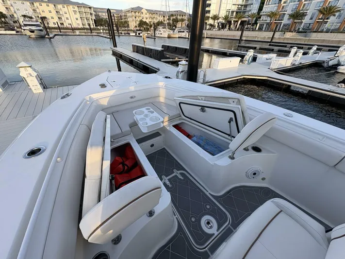  Yacht Photos Pics 2020 Sea Hunt Gamefish 27 - Image 25