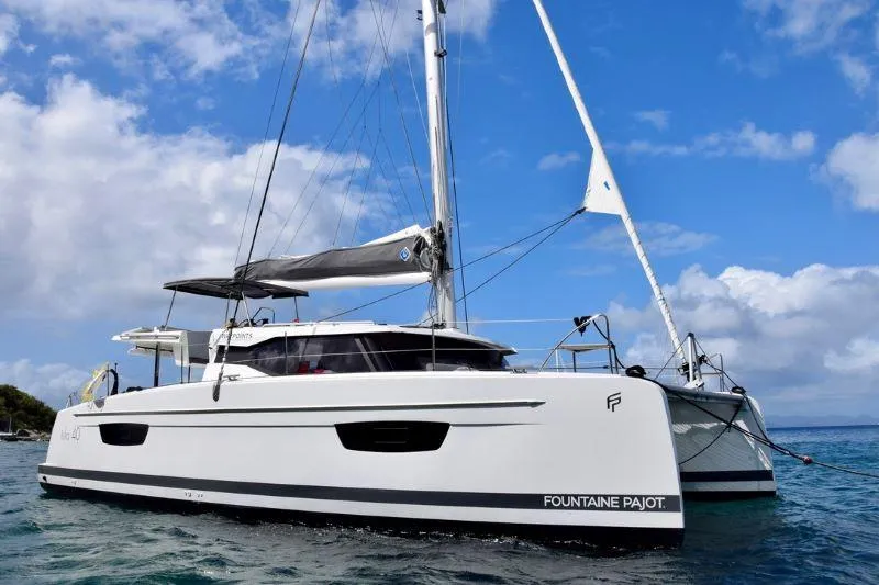 Firefly Yacht Photos Pics 