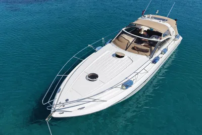 2000 Princess V42