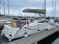 2017 Jeanneau Sun Odyssey 349