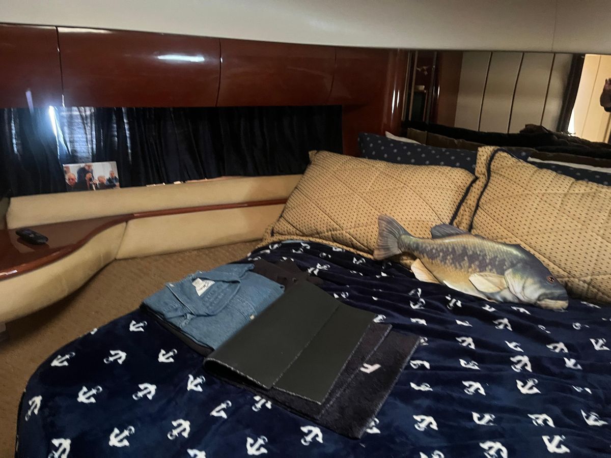 2000 Princess 64 